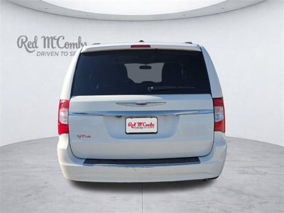 2012 Chrysler Town & Country Touring