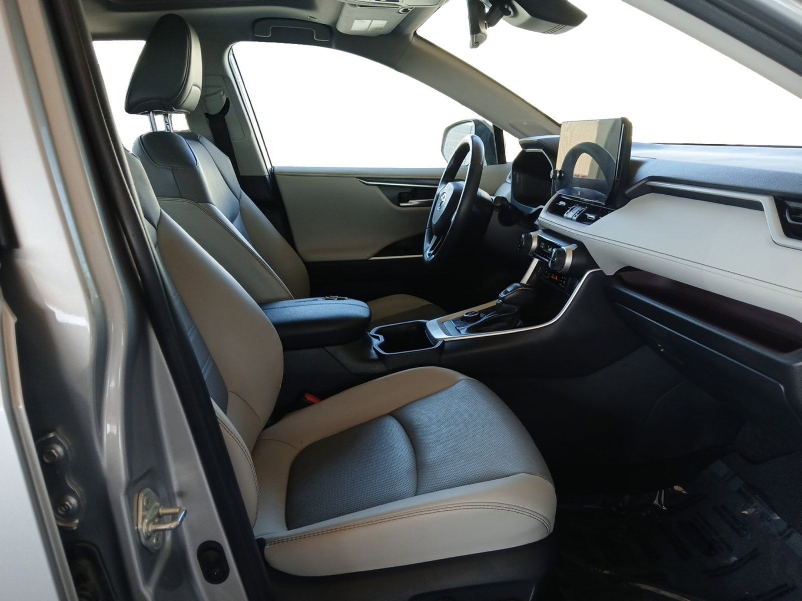 2023 Toyota RAV4 Hybrid Limited W/ BLIND SPOT MONITOR & PRE-COLLISION SYSTEM