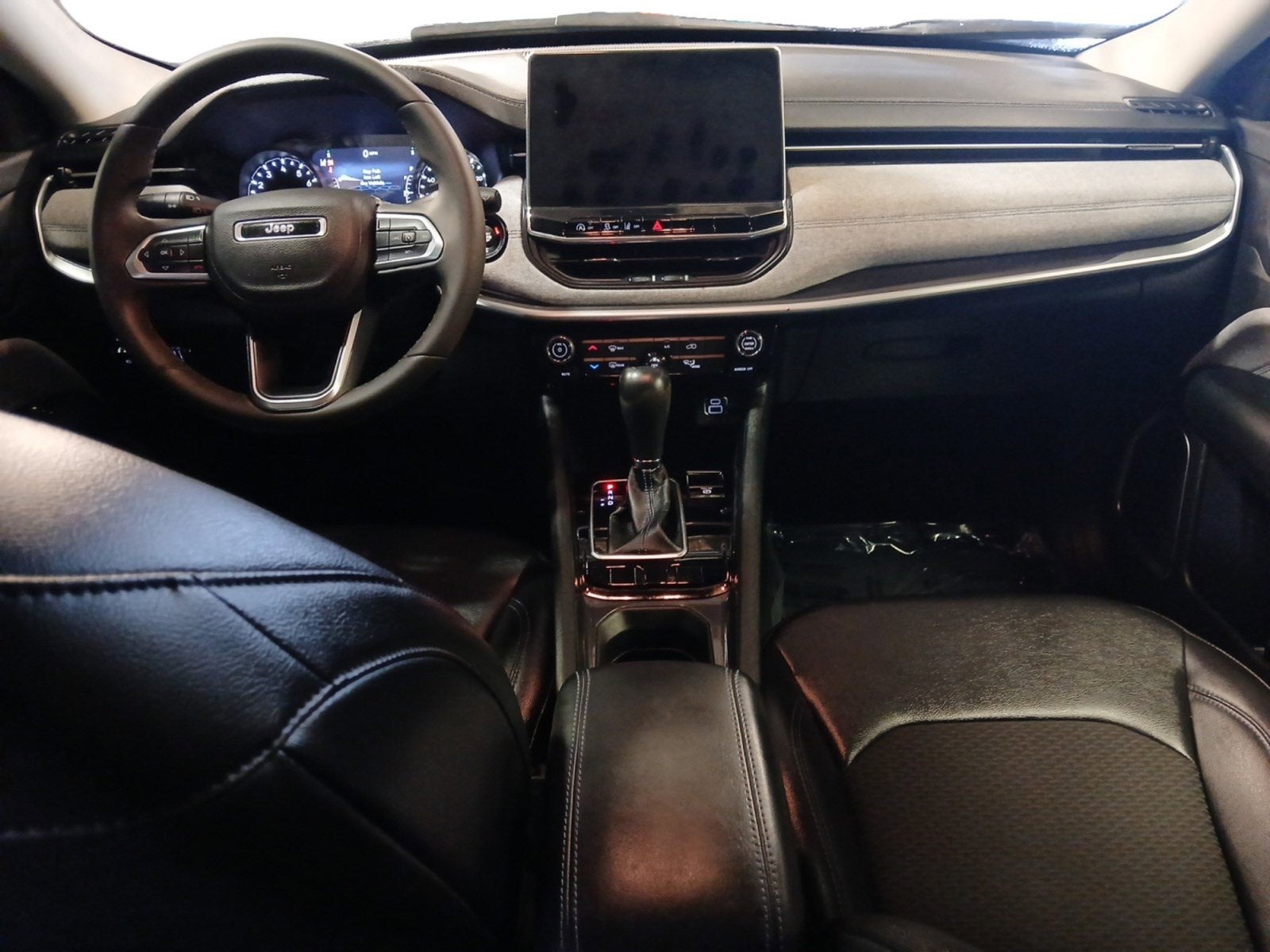 2022 Jeep Compass Latitude W/ REARVIEW CAMERA & KEYLESS ENTRY