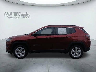 2022 Jeep Compass Latitude W/ REARVIEW CAMERA & KEYLESS ENTRY