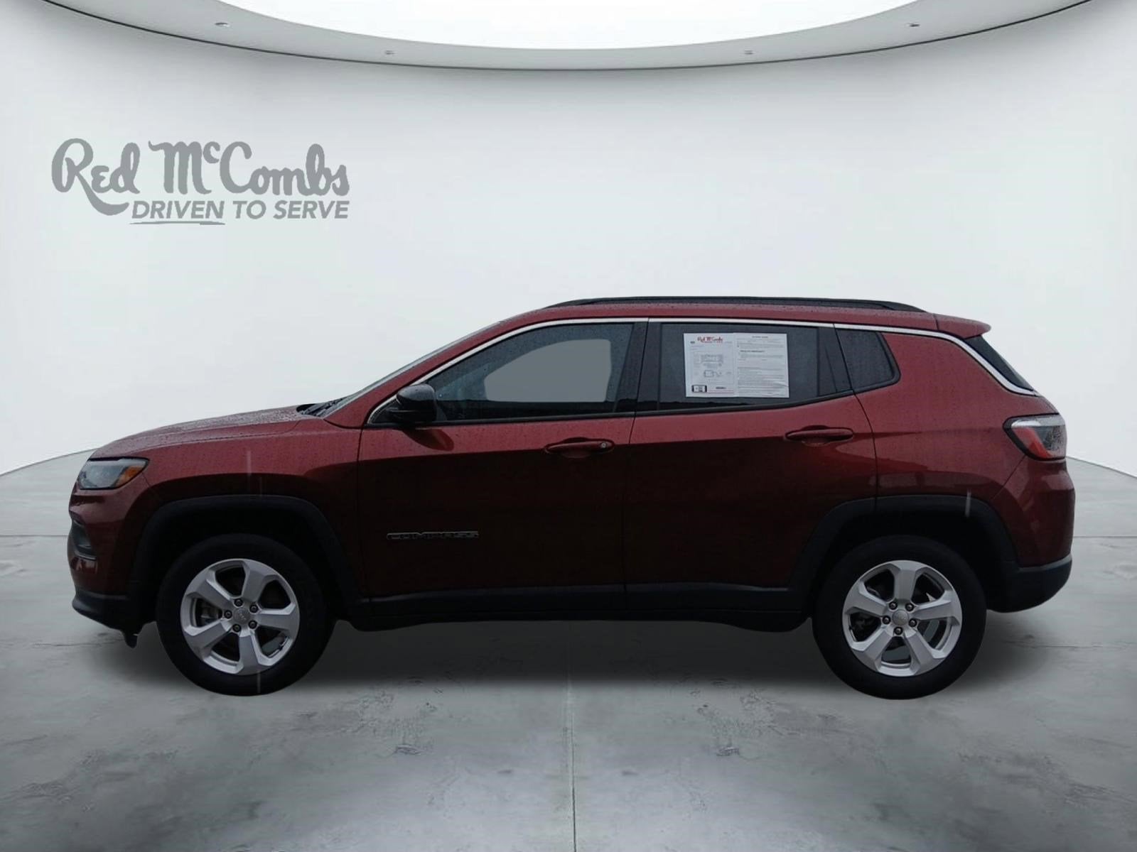 2022 Jeep Compass Latitude W/ REARVIEW CAMERA & KEYLESS ENTRY