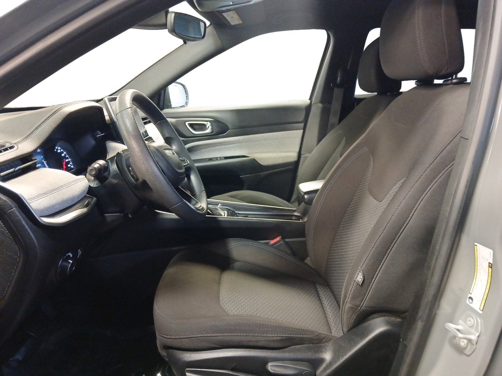 2023 Jeep Compass Sport W/ ANDROID AUTO & APPLE CARPLAY