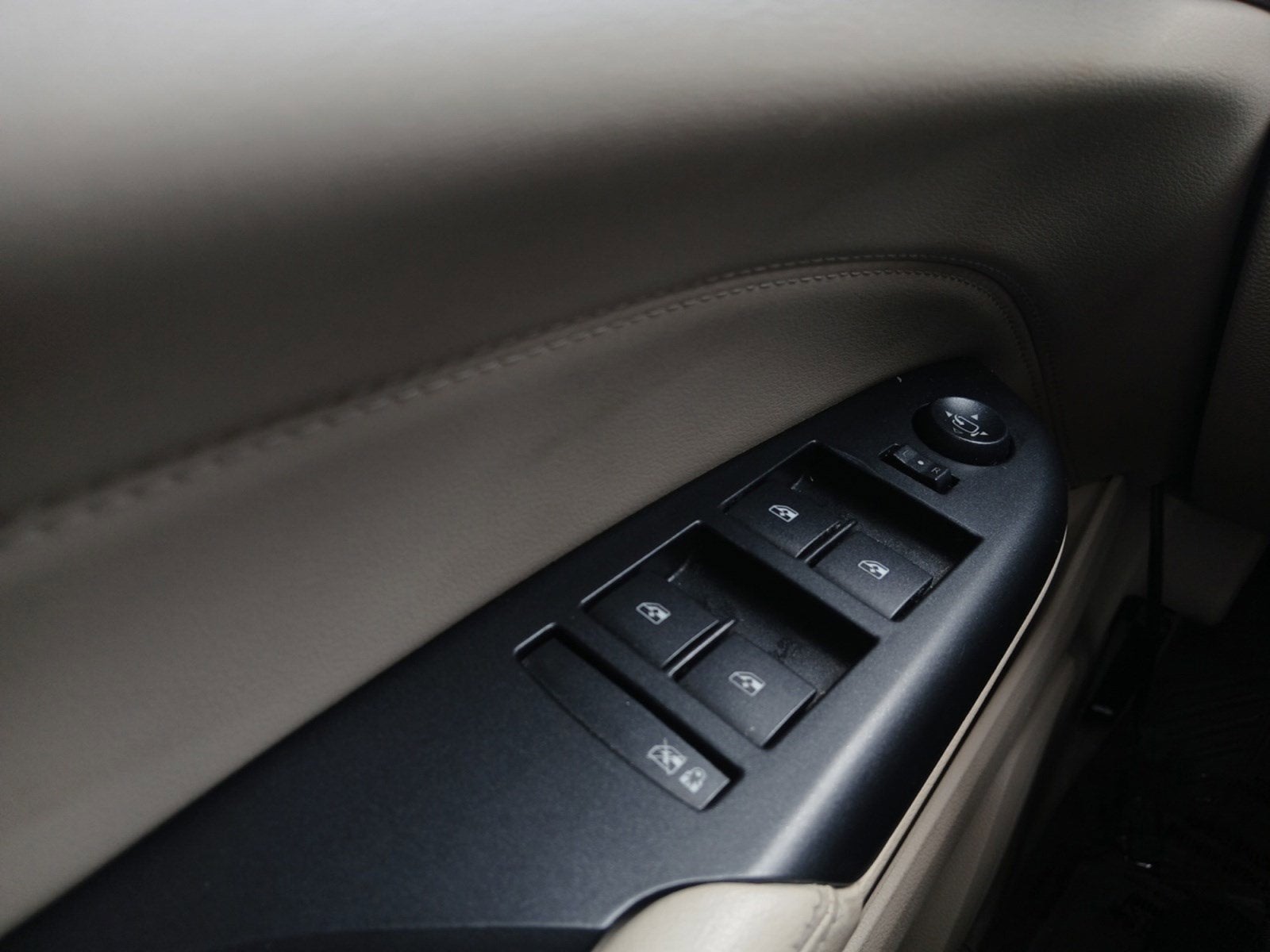 2013 Cadillac SRX Luxury W/ POWER ULTRAVIEW SUNROOF & NAVIGATION