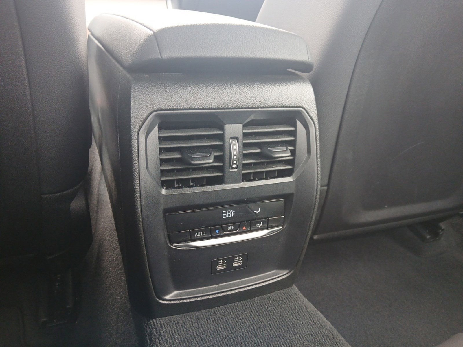 2025 BMW 3 Series 330i W/ MOONROOF & HEATED FRONT SEATS