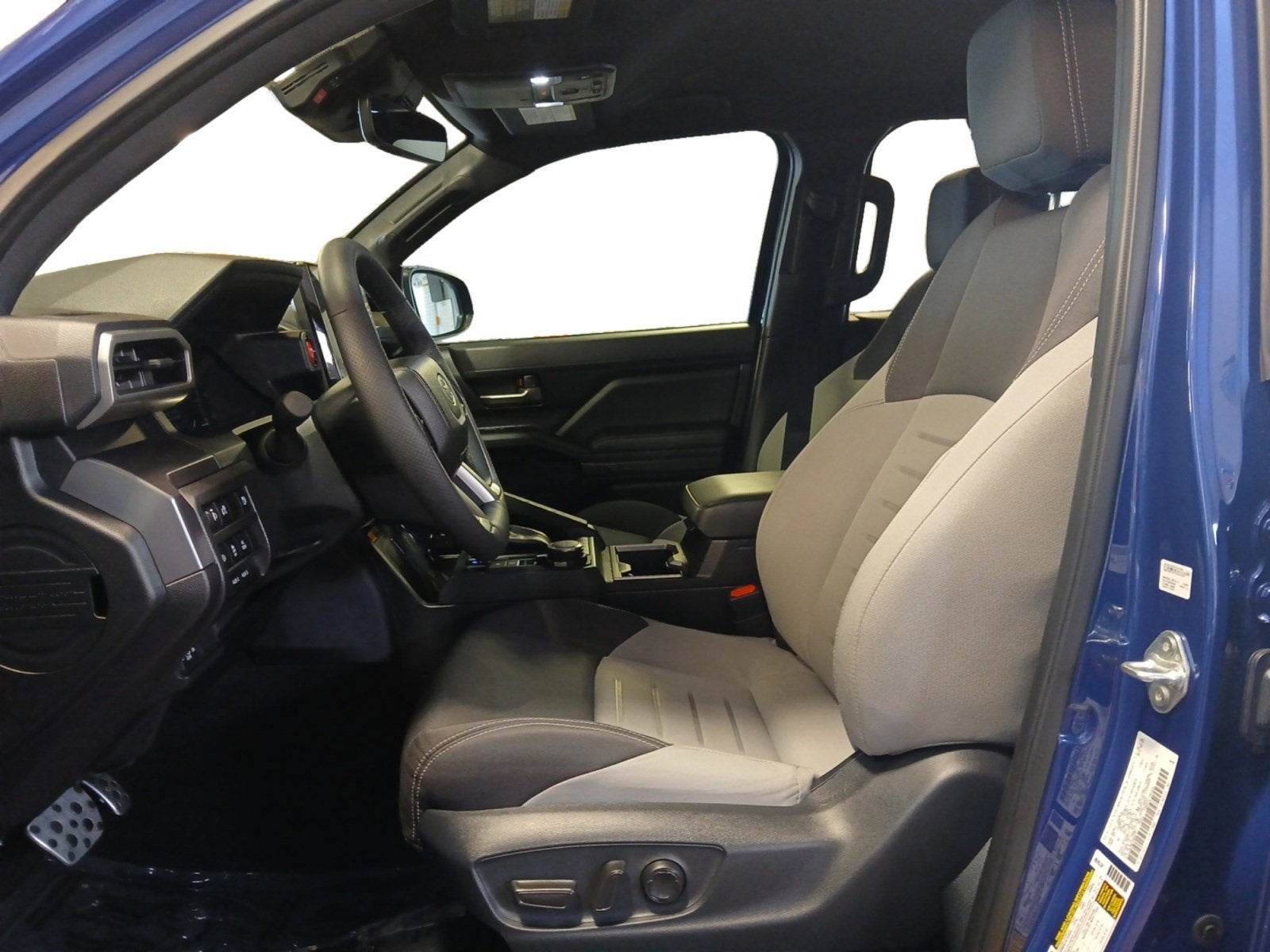 2025 Toyota Tacoma Hybrid TRD Sport W/ BLIND SPOT MONITOR & DASH-CAM