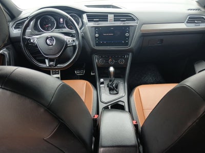 2018 Volkswagen Tiguan 2.0T SEL W/ BACK-UP CAMERA & LEATHERETTE SEATS