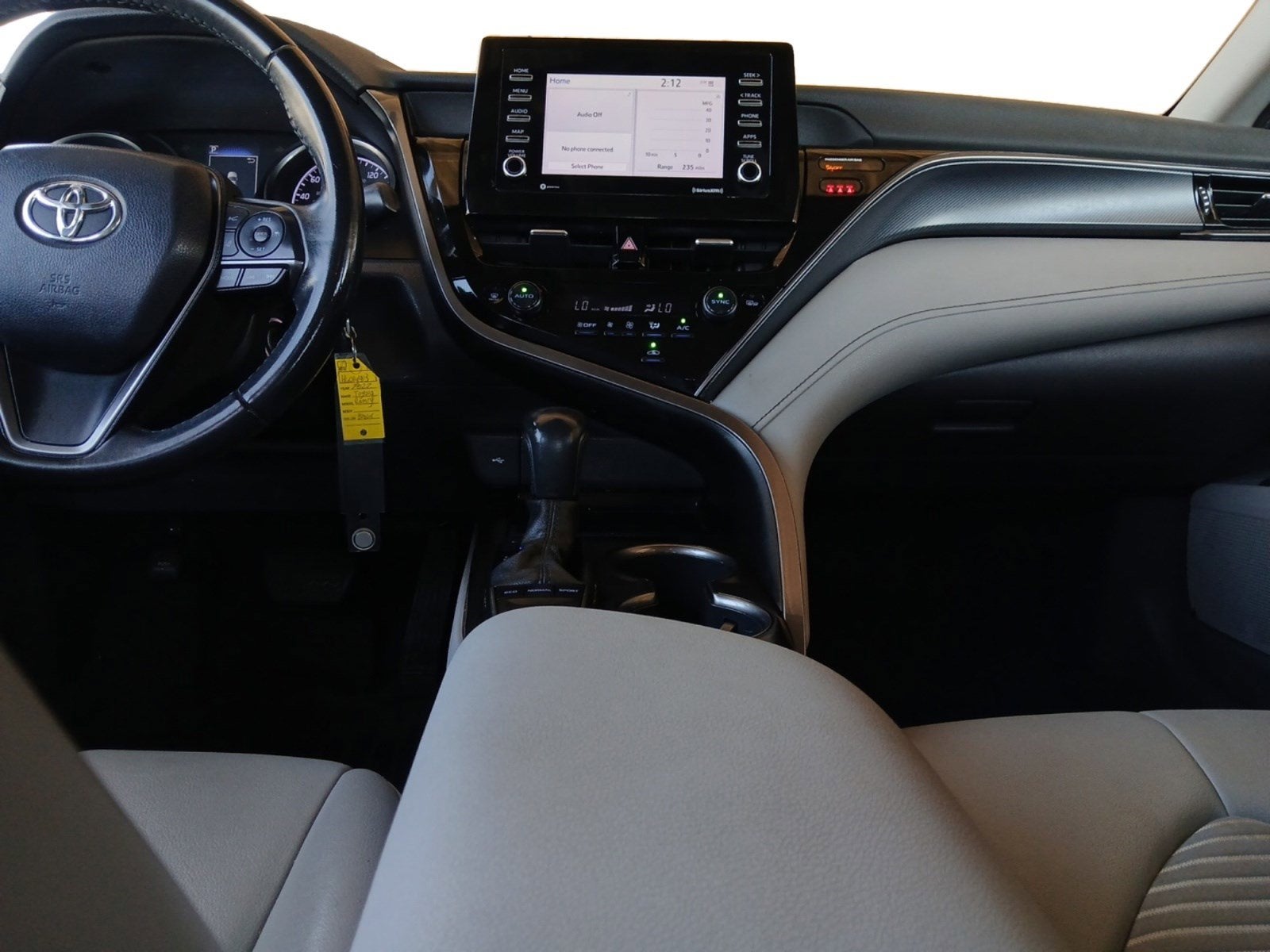 2022 Toyota Camry SE W/ BACK-UP CAMERA & ADAPTIVE CRUISE CONTROL