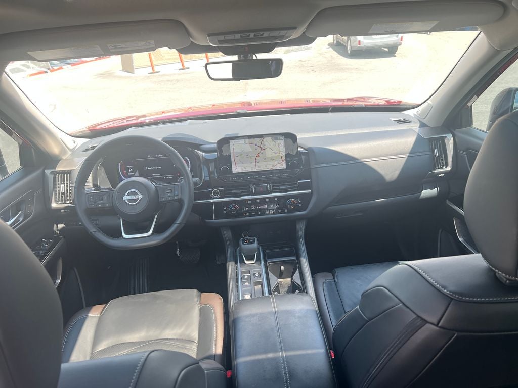 2024 Nissan Pathfinder Platinum