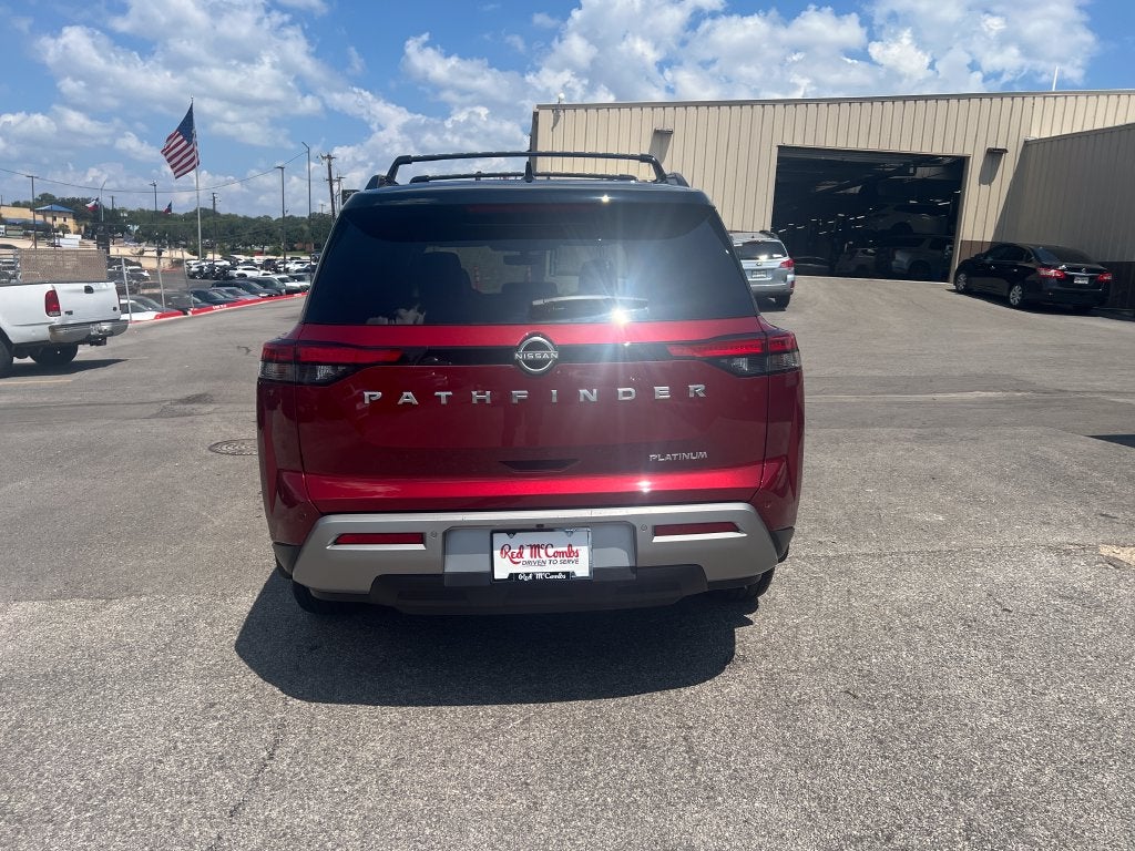 2024 Nissan Pathfinder Platinum