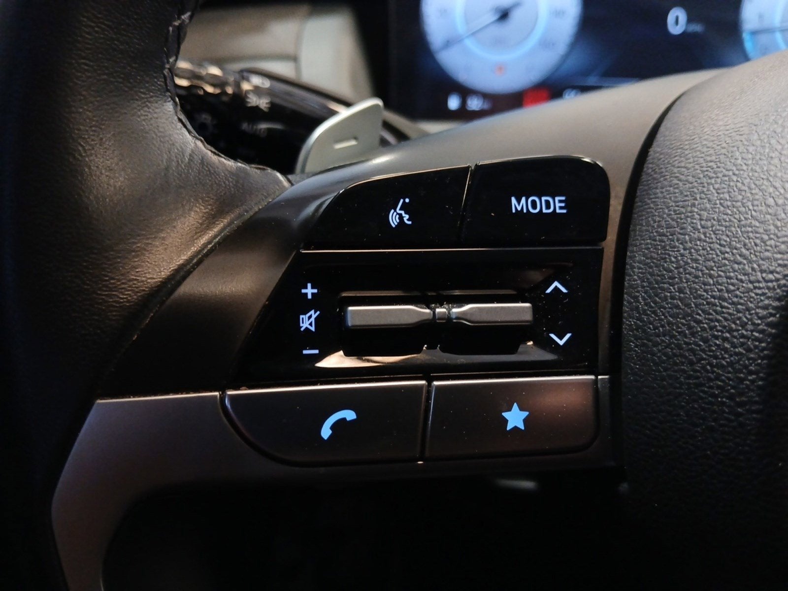 2024 Hyundai Tucson Limited W/ PANORAMIC SUNROOF & POWER LIFTGATE