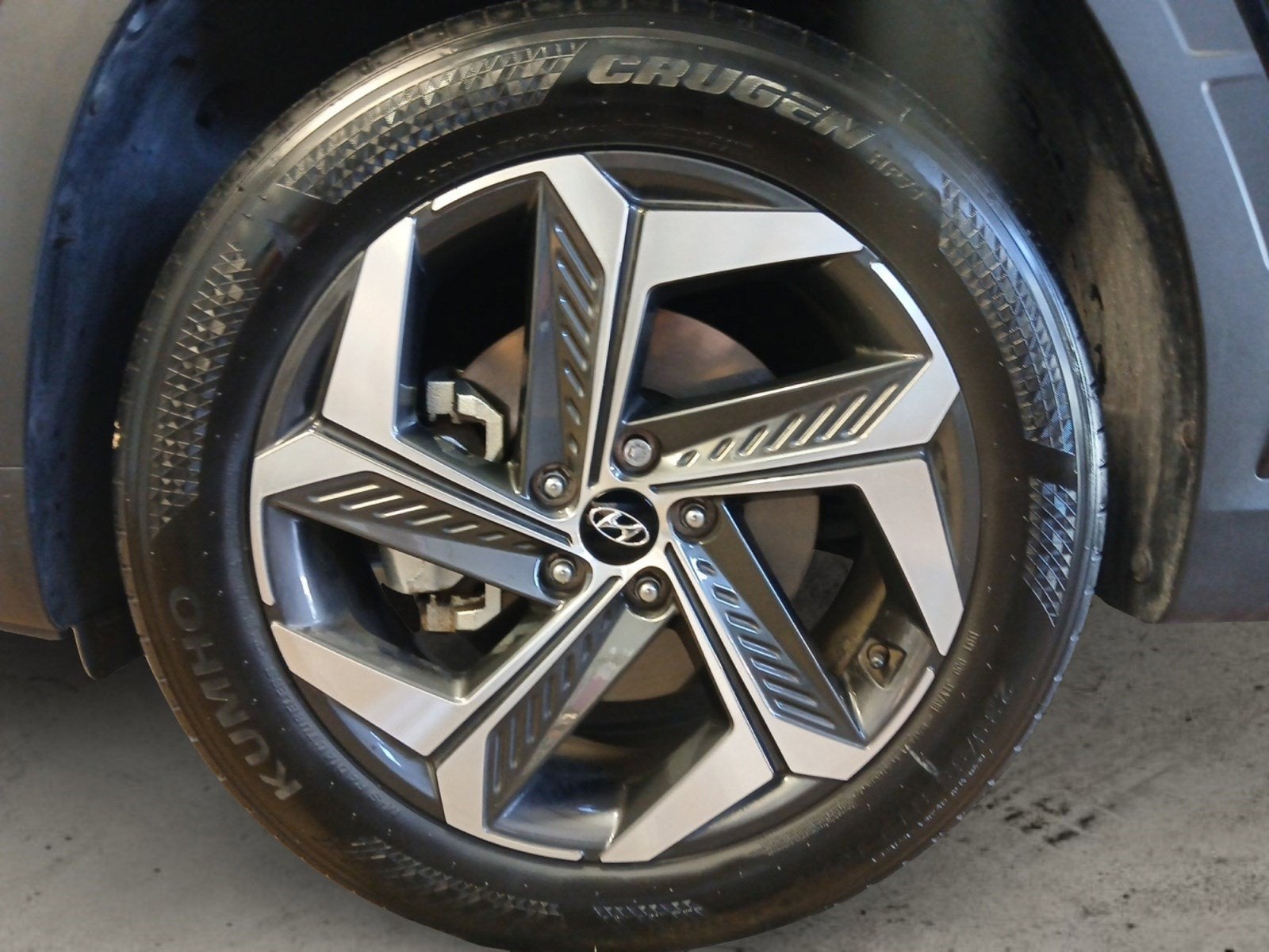 2024 Hyundai Tucson SEL CONVENIENCE W/ POWER SUNROOF & 19" ALLOY WHEELS