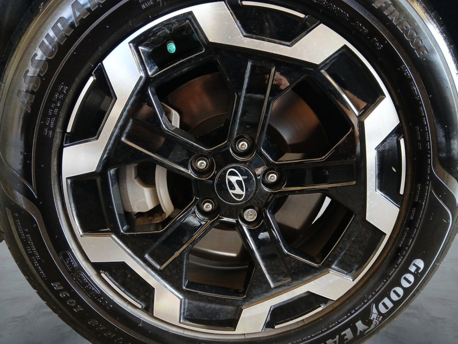 2025 Hyundai Santa Fe SE