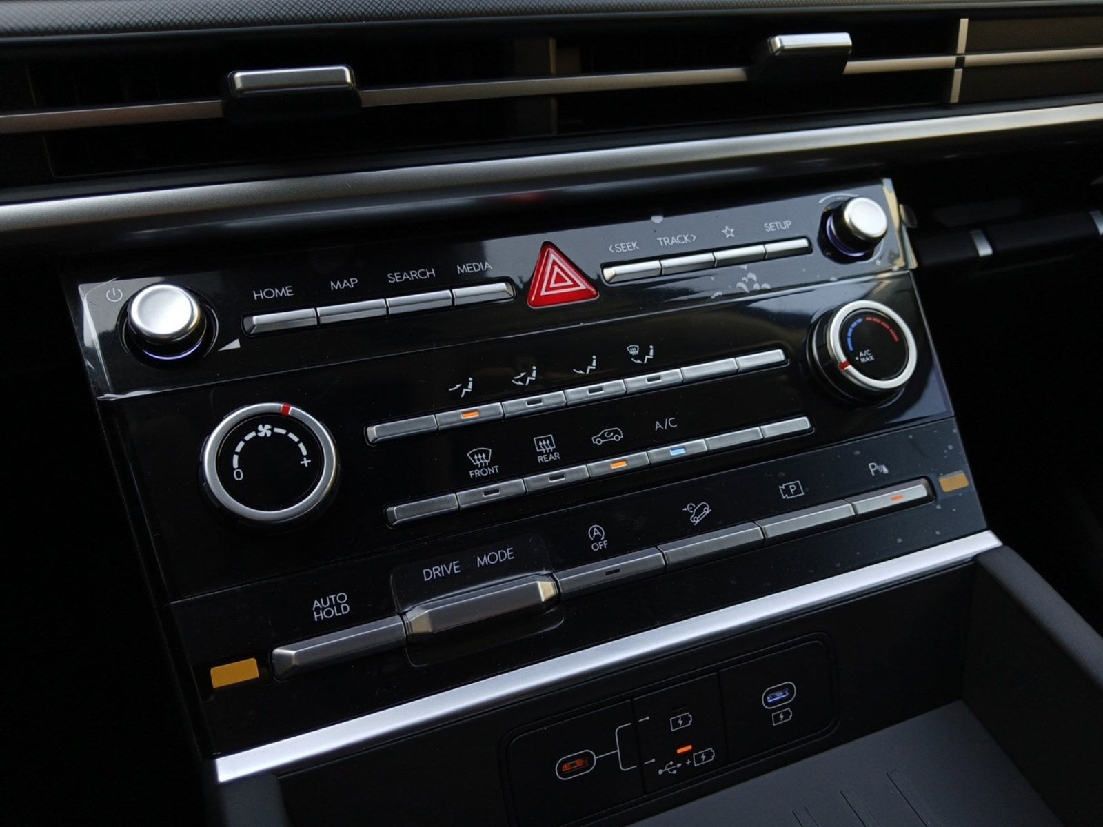 2026 Hyundai Santa Fe SE