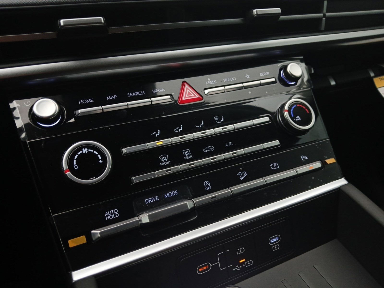 2026 Hyundai Santa Fe SE