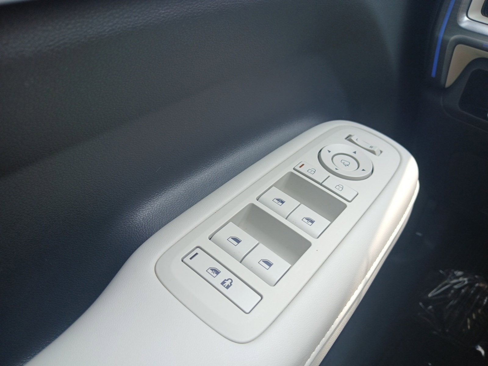 2025 Hyundai Santa Fe Hybrid Limited 3RD ROW 7 PASSENGER & 2ND ROW BENCH