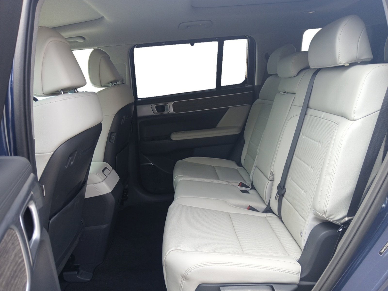 2025 Hyundai Santa Fe Hybrid Limited 3RD ROW 7 PASSENGER & 2ND ROW BENCH