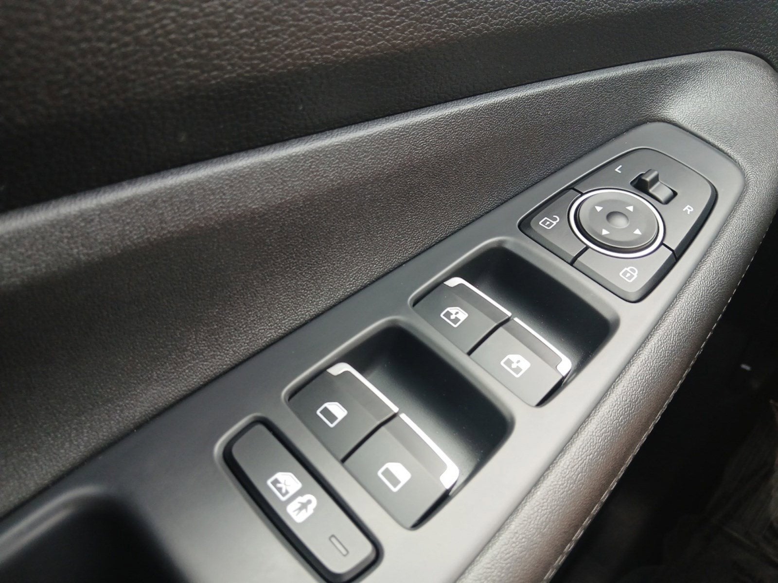 2023 Hyundai Santa Fe SEL W/ HANDS-FREE POWER LIFTGATE
