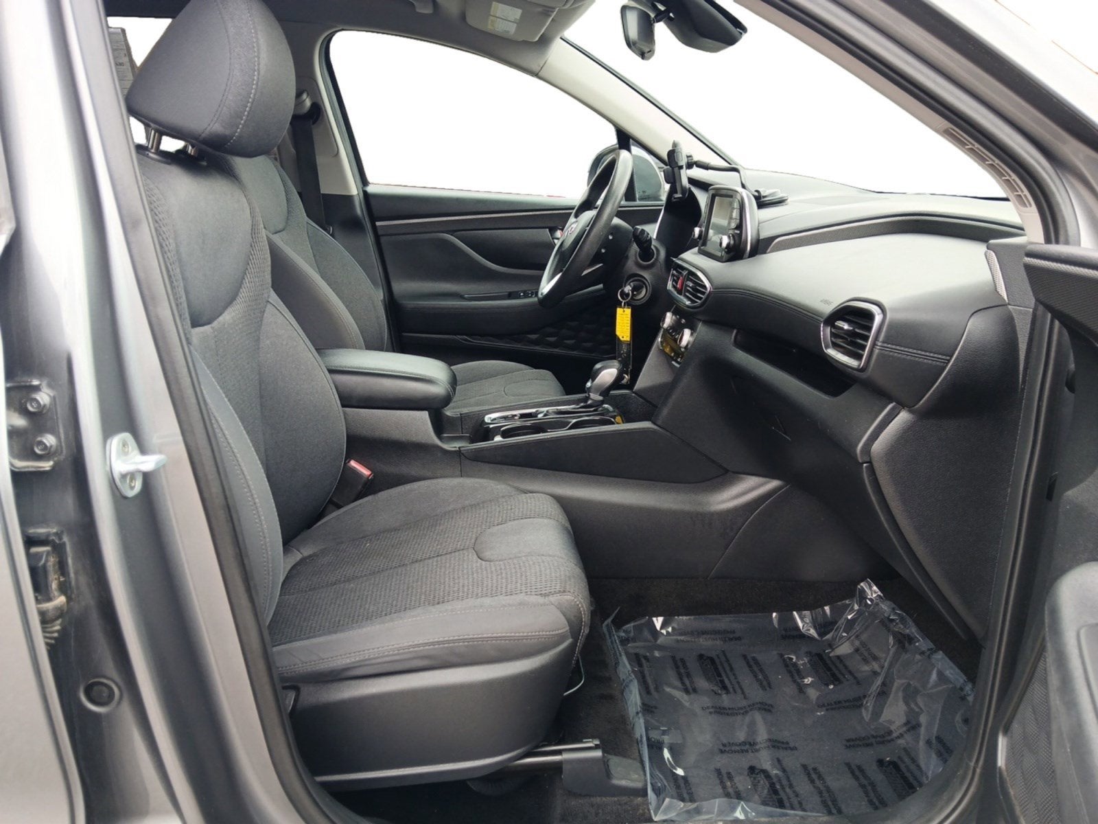 2019 Hyundai Santa Fe SE W/ SMART CRUISE CONTROL & REAR VIEW MONITOR