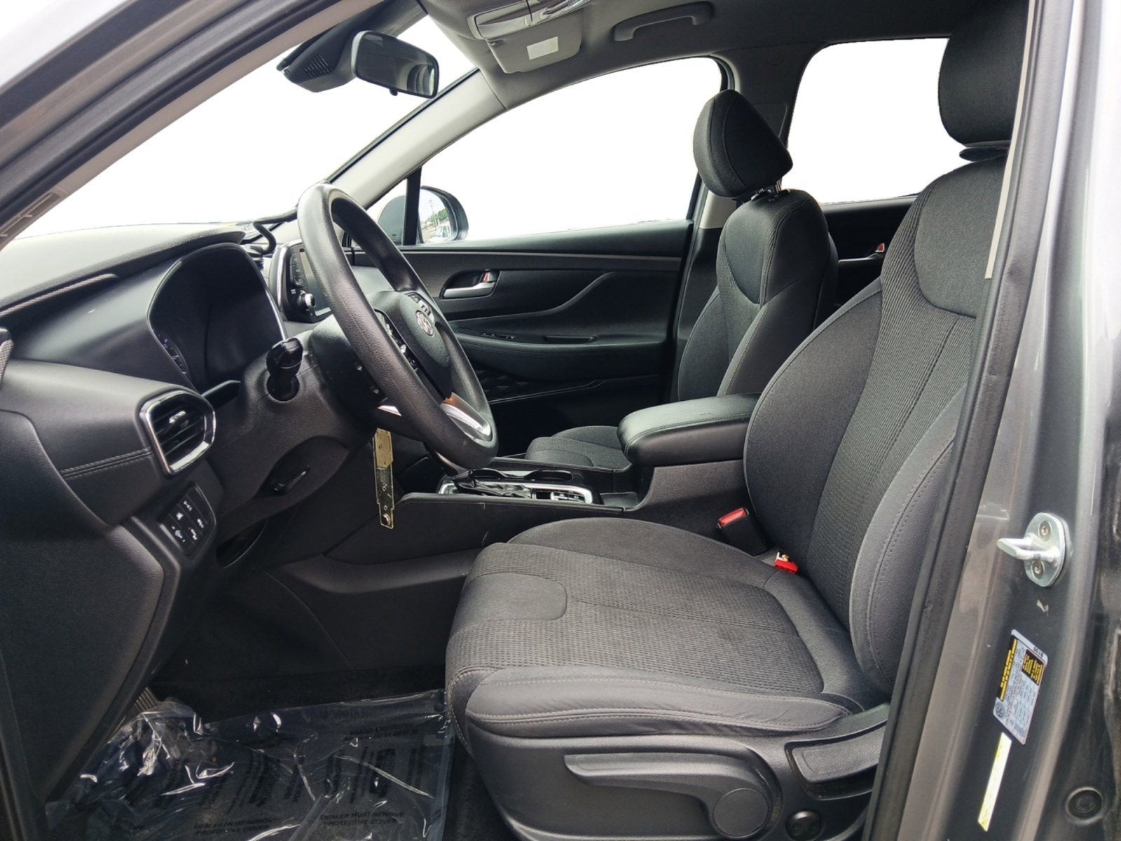 2019 Hyundai Santa Fe SE W/ SMART CRUISE CONTROL & REAR VIEW MONITOR