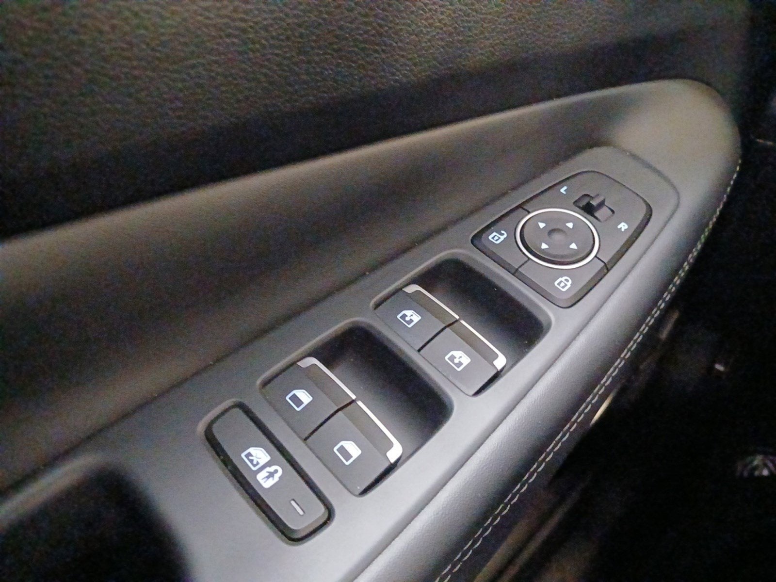 2023 Hyundai Santa Fe SEL PREMIUM PACKAGE W/ PANORAMIC SUNROOF & AWD