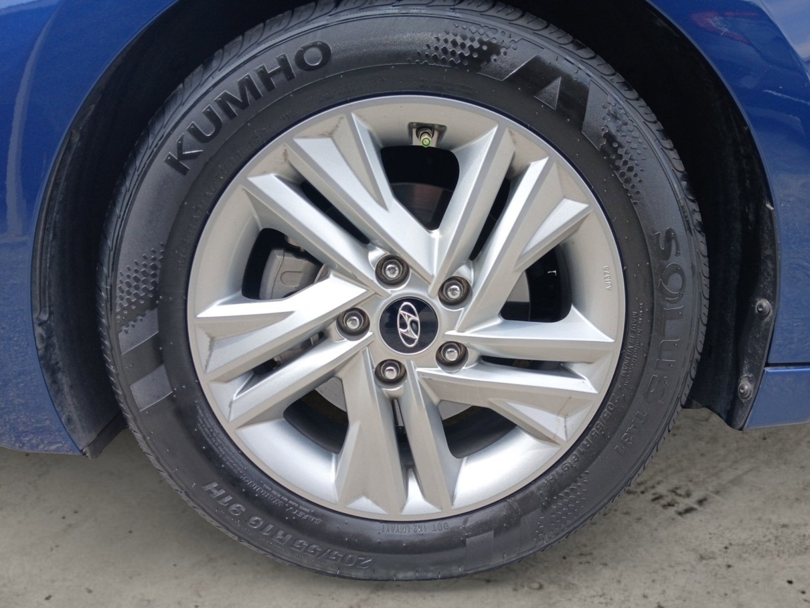 2020 Hyundai Elantra Value Edition W/ REARVIEW CAMERA & POWER SUNROOF