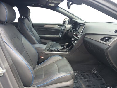 2018 Hyundai Sonata Limited W/ REARVIEW CAMERA & PARKING SENSORS