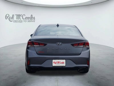 2018 Hyundai Sonata Limited W/ REARVIEW CAMERA & PARKING SENSORS