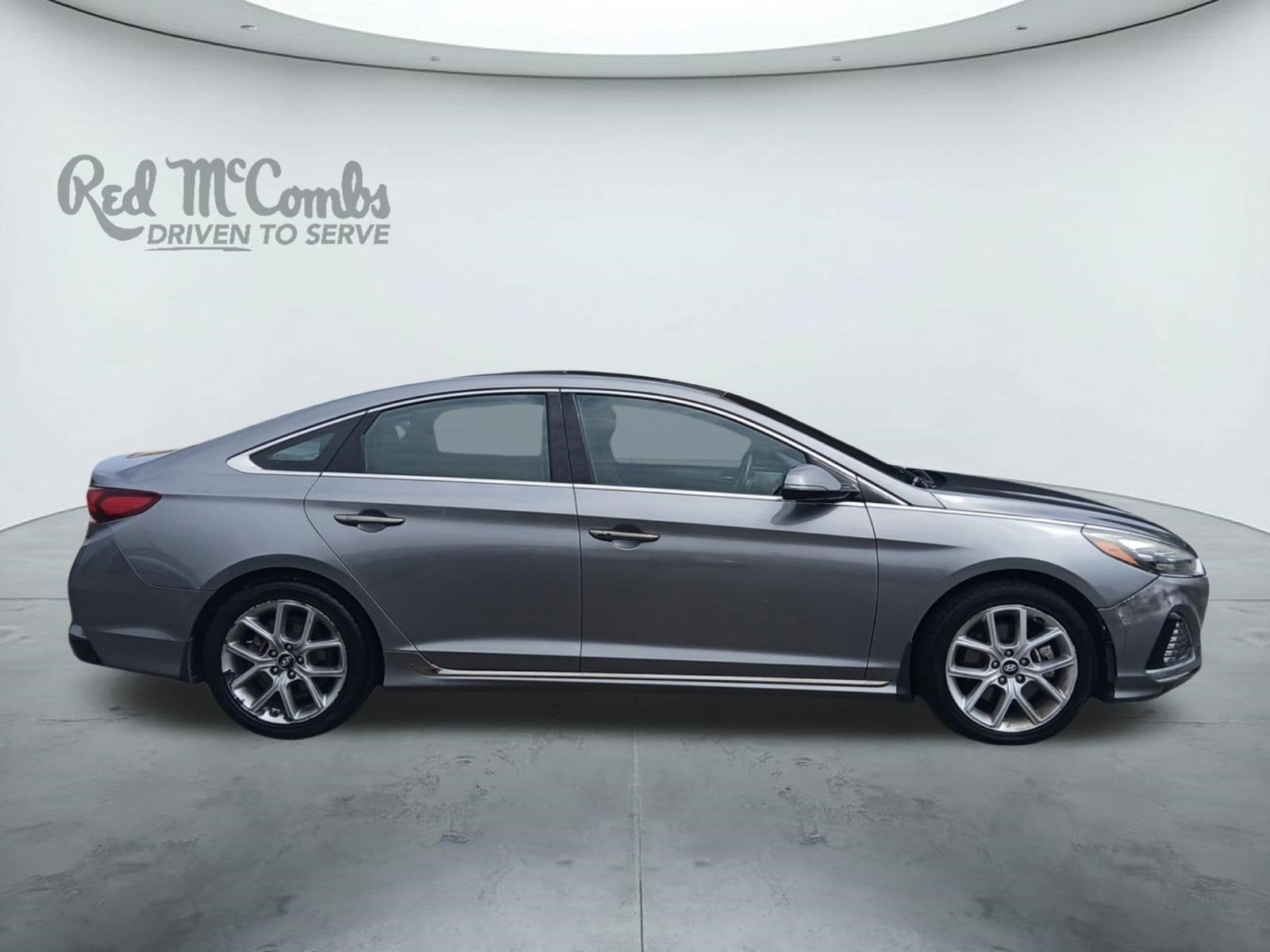 2018 Hyundai Sonata Limited W/ REARVIEW CAMERA & PARKING SENSORS