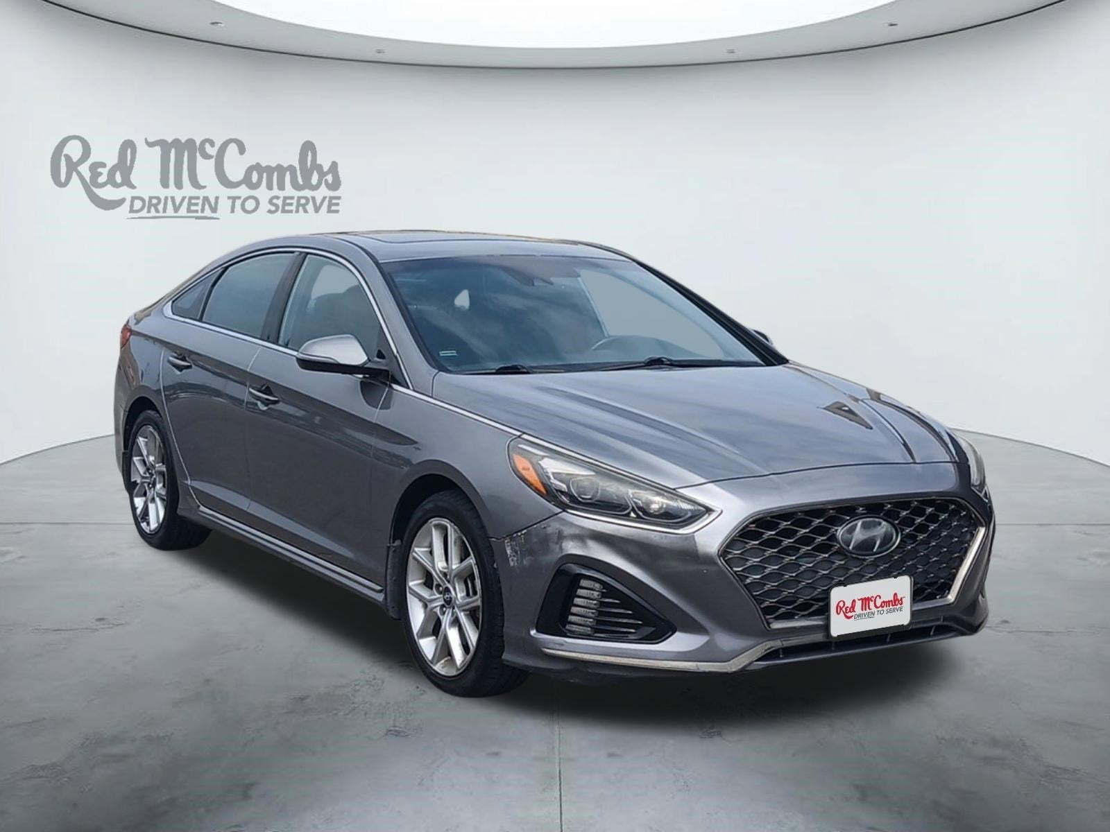2018 Hyundai Sonata Limited W/ REARVIEW CAMERA & PARKING SENSORS