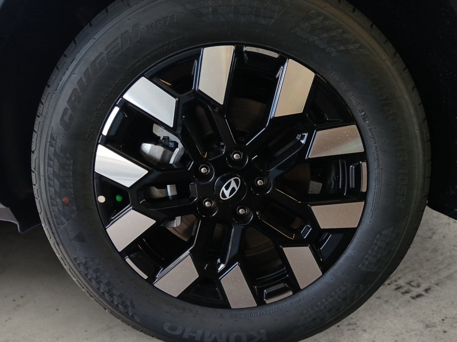 2026 Hyundai Santa Cruz SEL Activity