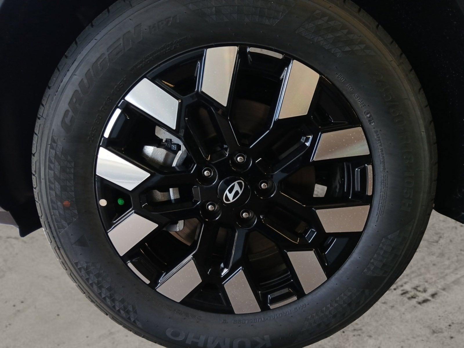 2026 Hyundai Santa Cruz SEL Activity