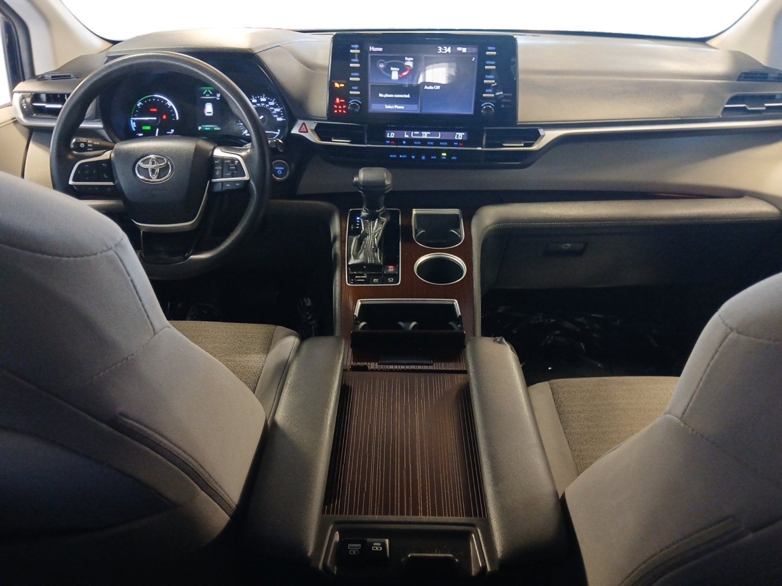 2021 Toyota Sienna LE 8 Passenger