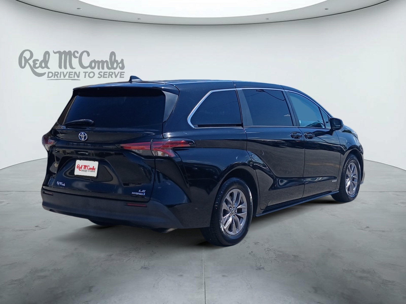 2021 Toyota Sienna LE 8 Passenger