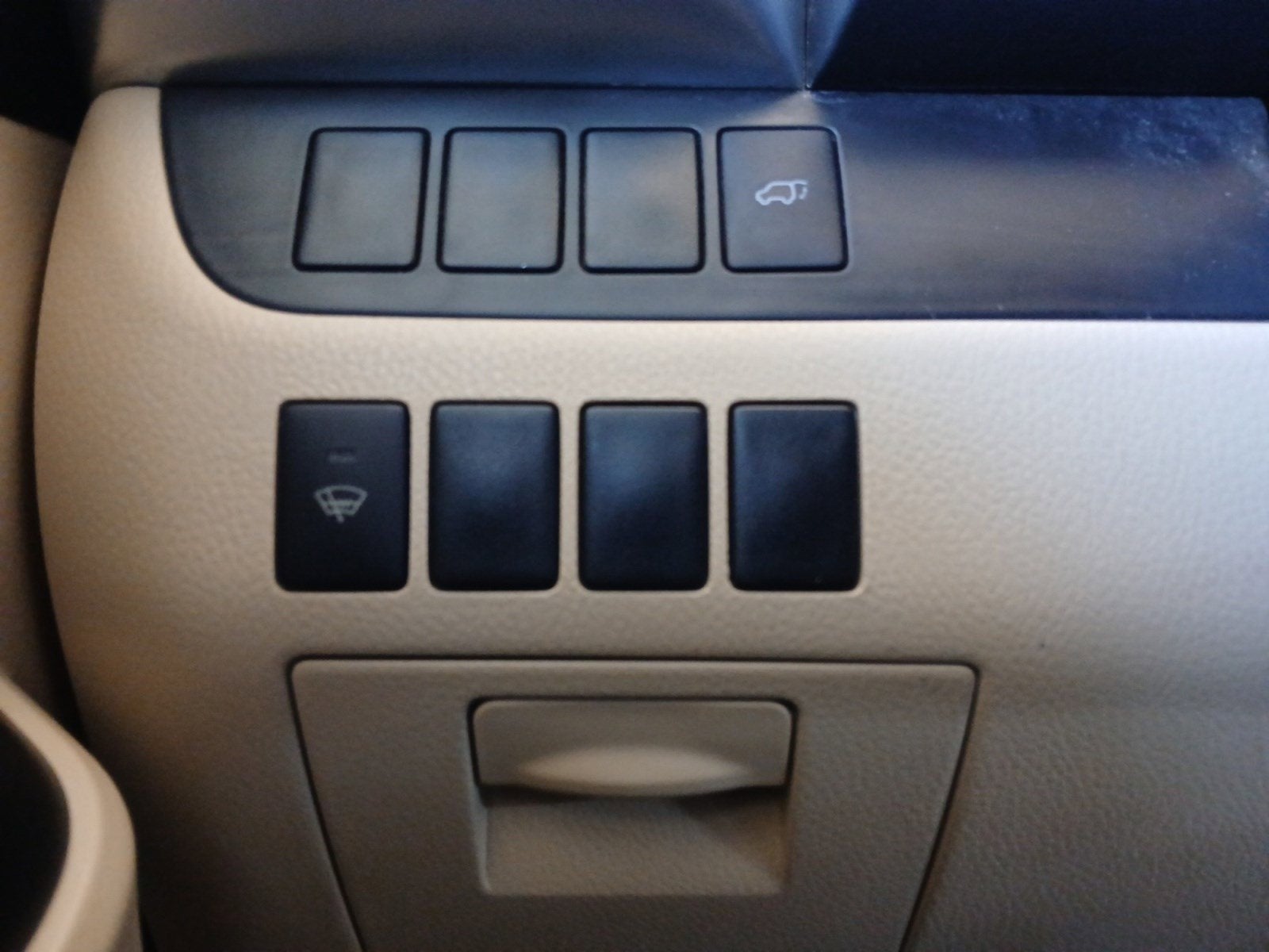 2014 Toyota Highlander LE Plus V6 W/ BACK-UP CAMERA & CRUISE CONTROL