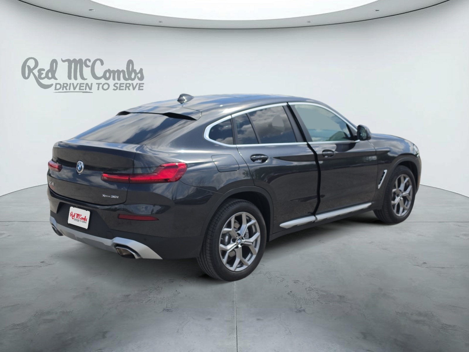 2025 BMW X4 xDrive30i
