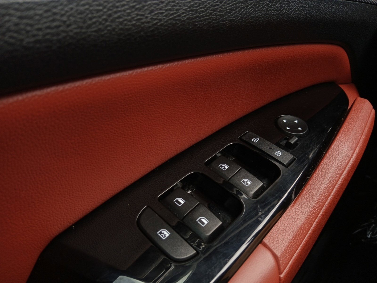 2024 Kia Sportage SX-Prestige W/ HEATED & VENTILATED FRONT SEATS