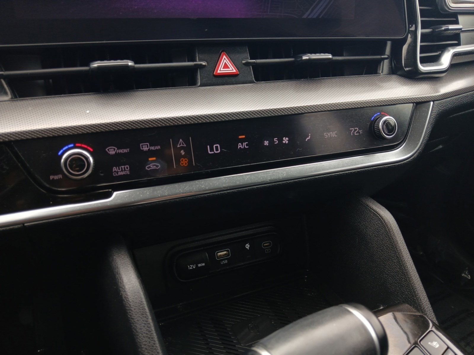 2024 Kia Sportage SX-Prestige W/ HEATED & VENTILATED FRONT SEATS