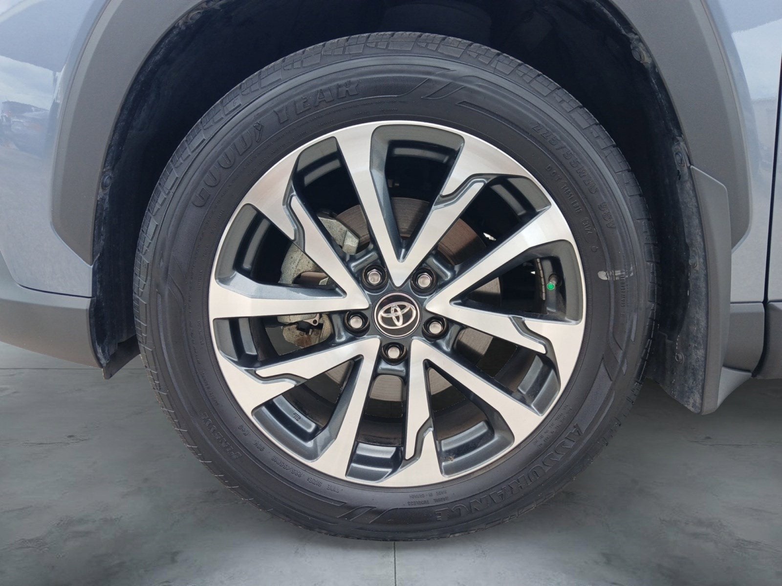 2024 Toyota Corolla Cross XLE