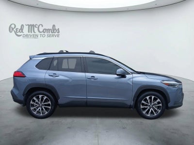 2024 Toyota Corolla Cross XLE