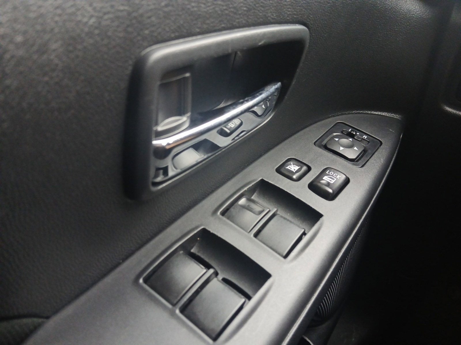 2024 Mitsubishi Outlander Sport 2.0 LE W/ BACK-UP CAMERA & HEATED FRONT SEATS