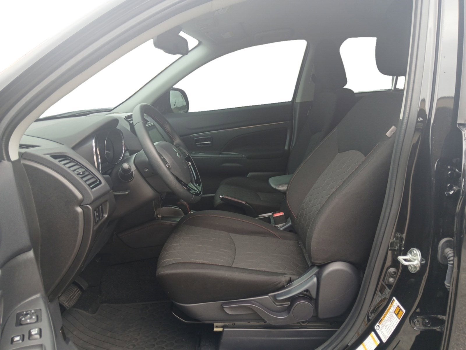2024 Mitsubishi Outlander Sport 2.0 LE W/ BACK-UP CAMERA & HEATED FRONT SEATS
