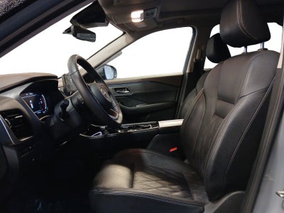 2023 Nissan Rogue Platinum W/ PANORAMIC SUNROOF & HEADS-UP DISPLAY