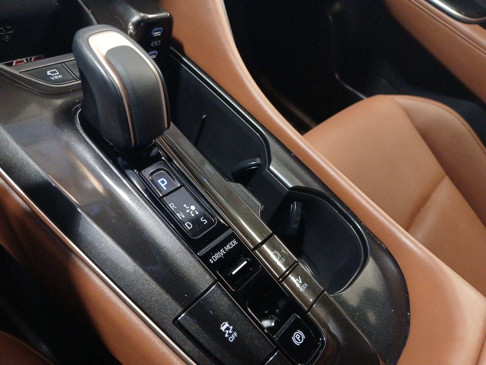 2025 Toyota Crown Signia Limited
