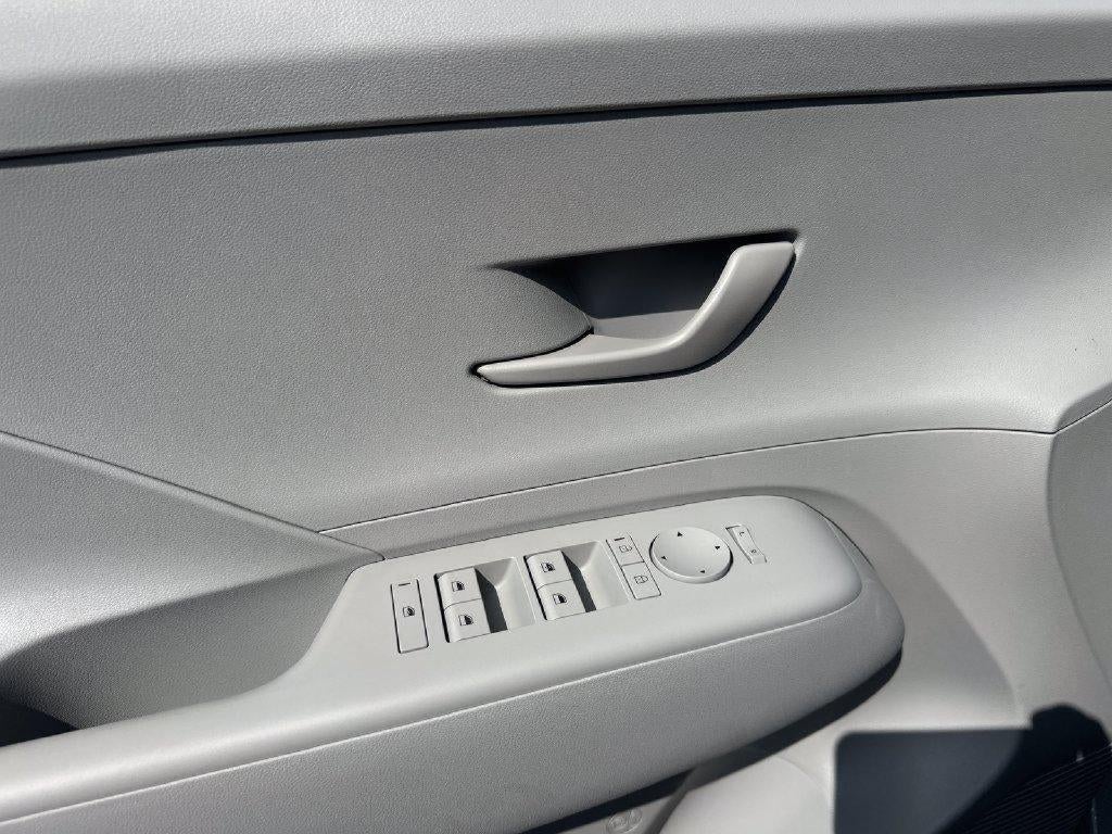 2027 Hyundai Kona SE