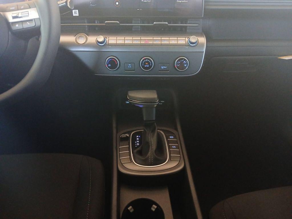 2027 Hyundai Kona SE