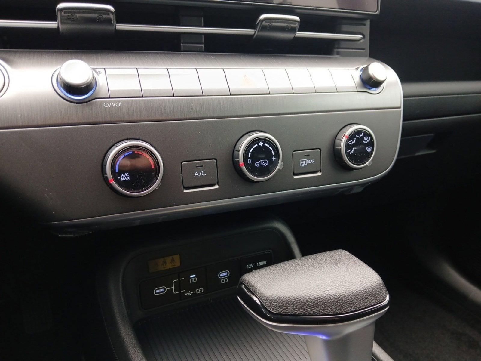 2026 Hyundai Kona SE