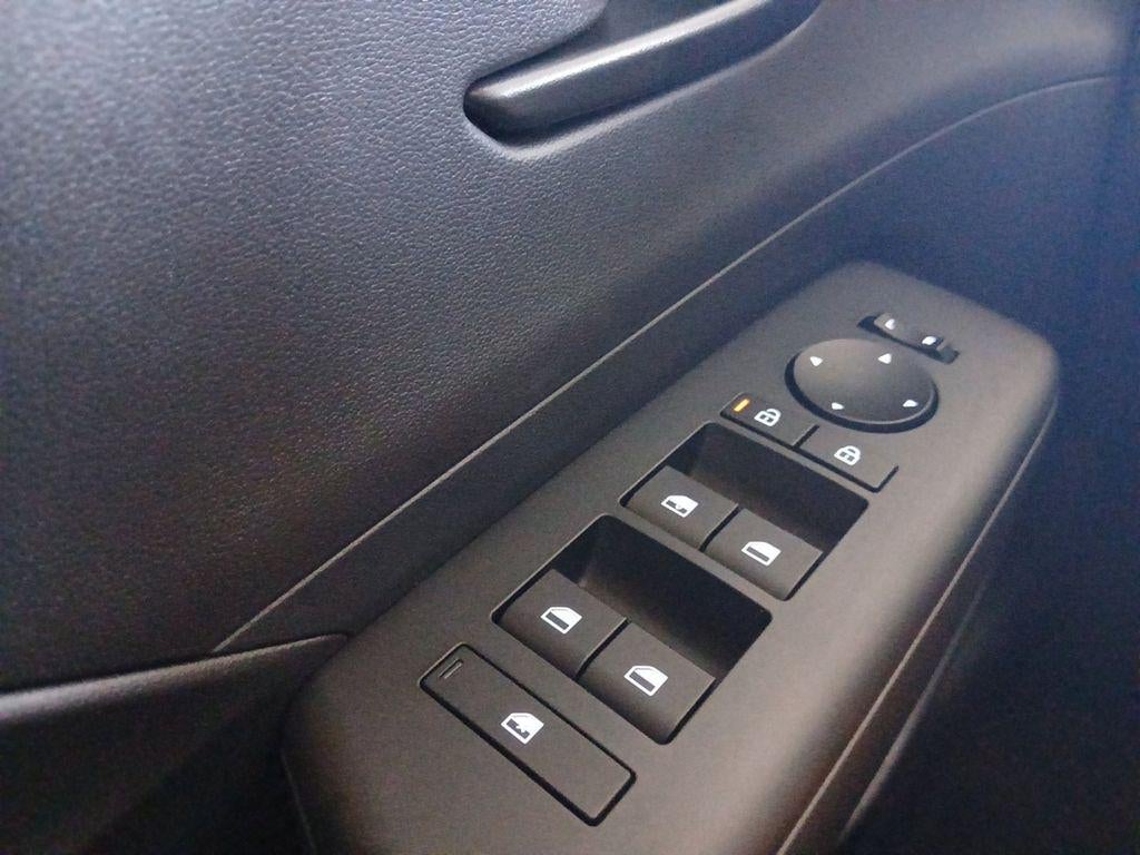 2027 Hyundai Kona SE