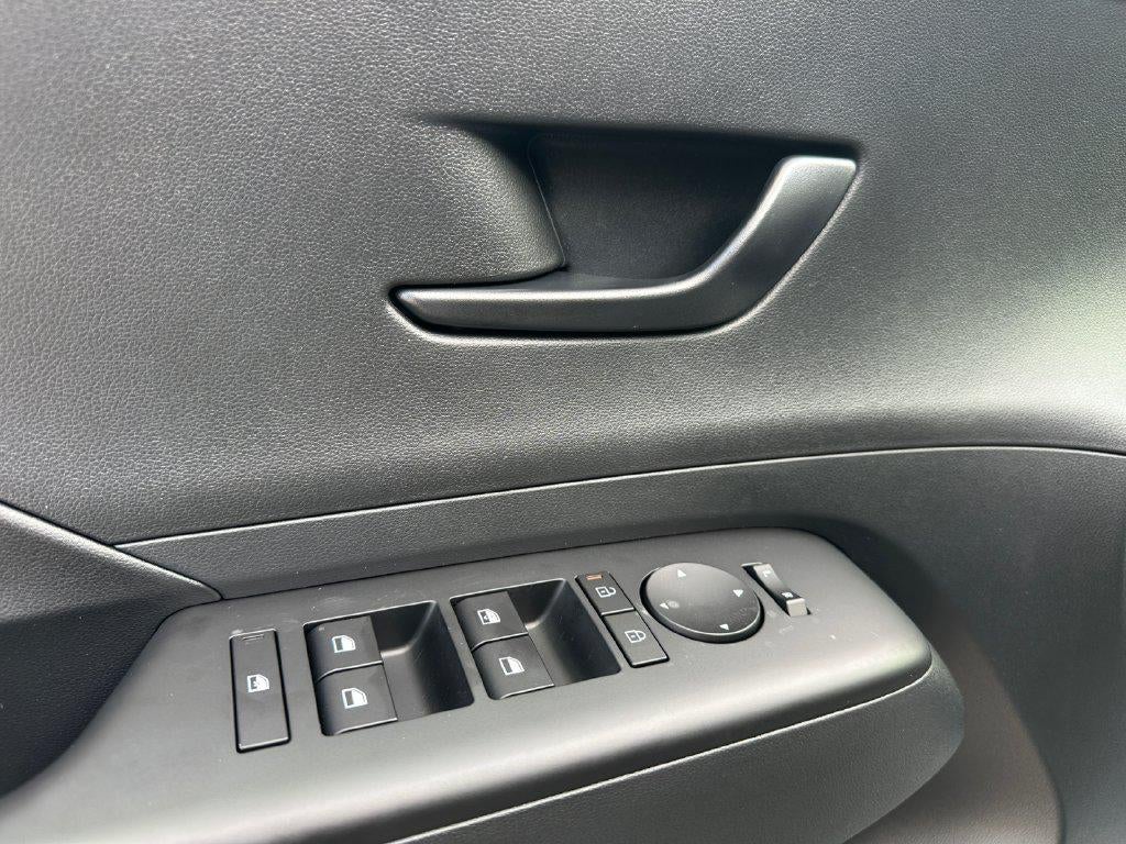 2027 Hyundai Kona SE