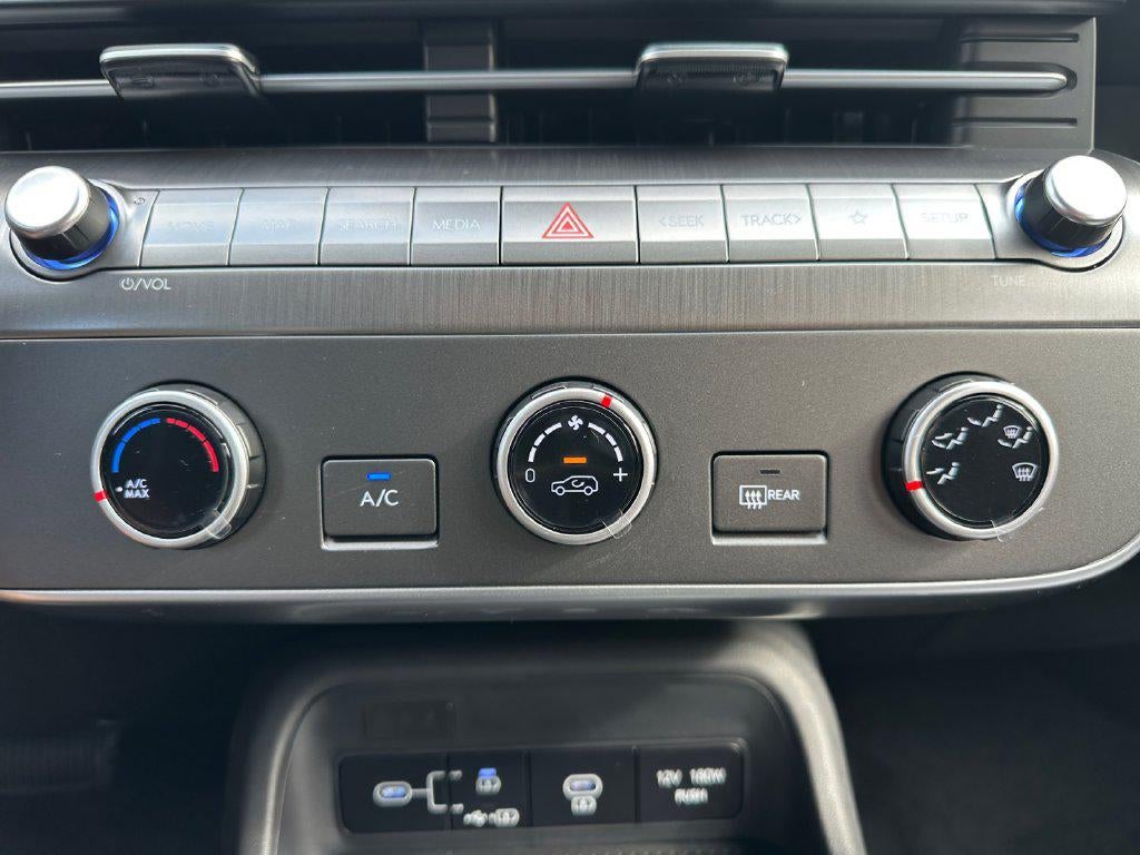 2027 Hyundai Kona SE