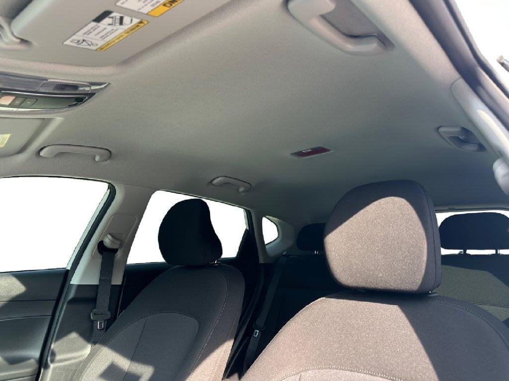 2027 Hyundai Kona SE